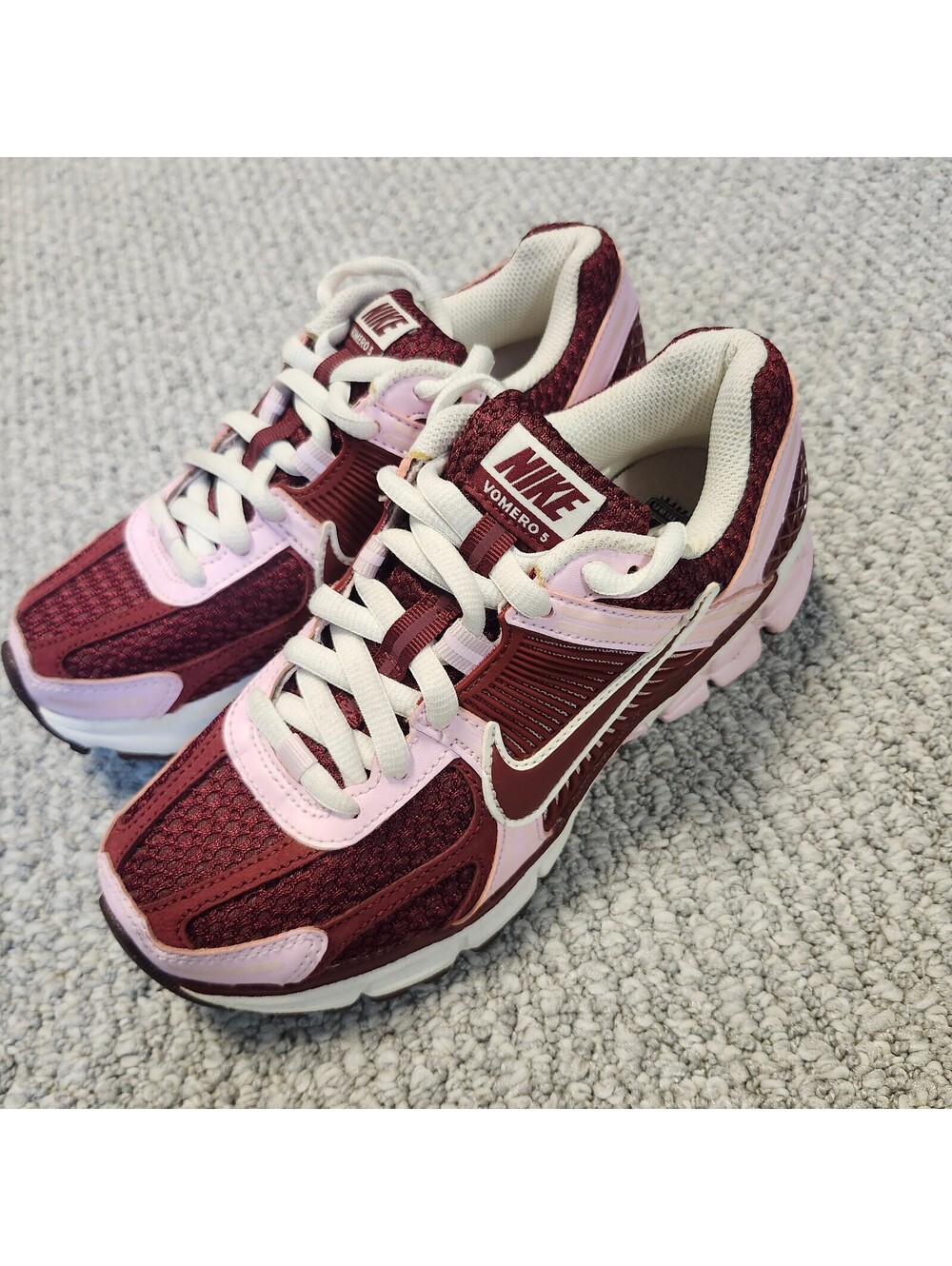 Nike Vomero 5 Women's Running Shoes Burgundy and Pink Size 5.5 Lace Up